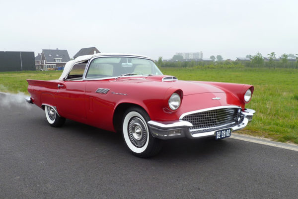 Ford-Thunderbird-front